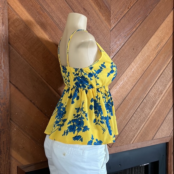 SHEIN yellow floral top - Picture 2 of 5